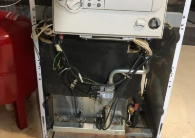 Напольный газовый котел Vaillant Atmovit — замена секции теплообменника, электродов ионизации и розжига
