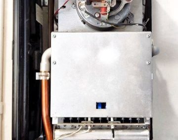 Ремонт газового настенного котла Protherm Lynx — пайка первичного теплообменника