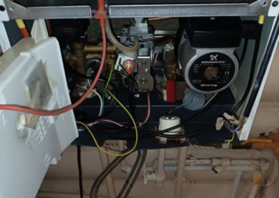 Ремонт газового настенного котла Baxi Ecofour, провели техническое обслуживание, заменили расширительный бак, заключили договор