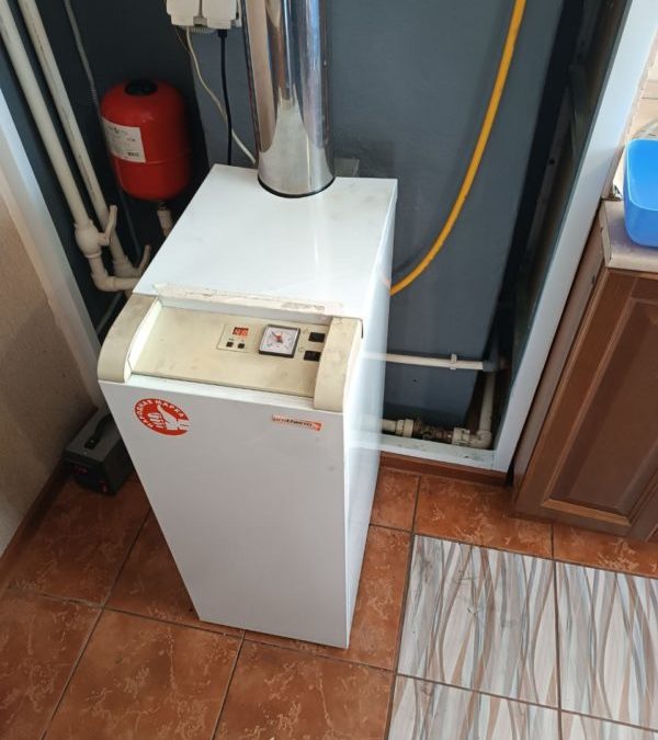 Ремонт газового напольного котла Protherm 20 KLOM