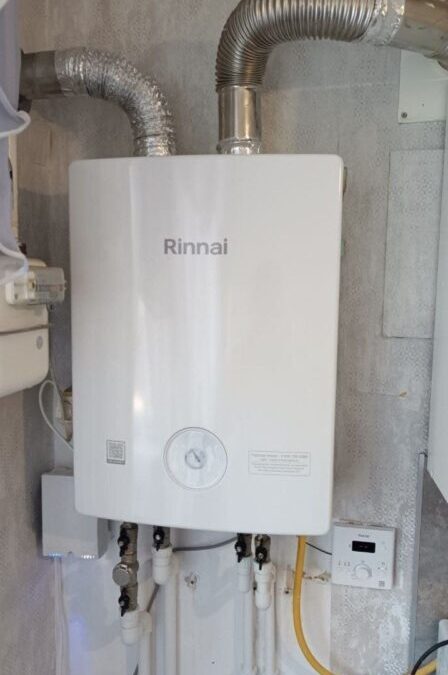 Установка газового настенного котла Rinnai BR-K16